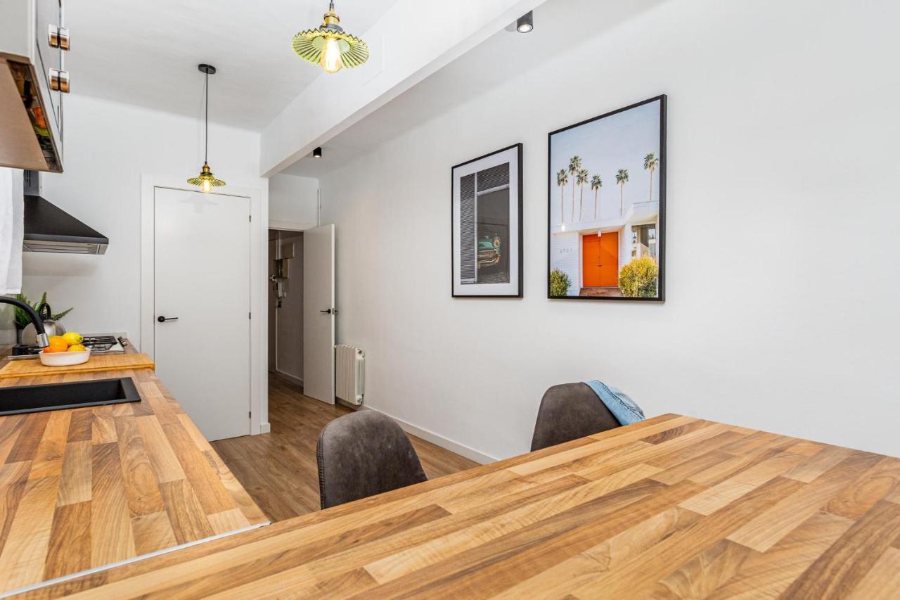 Simply Stunning - Hidden Gem, Heart Of Poble Sec Apartment บาร์เซโลนา ภายนอก รูปภาพ